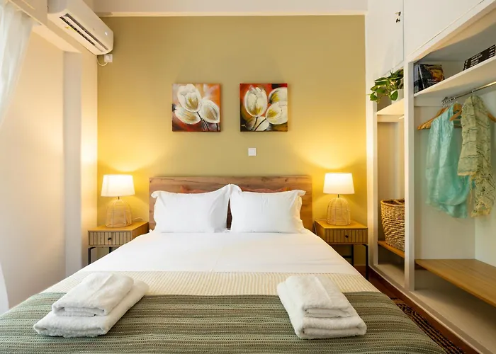 Renovated Apartment Near Acropolis